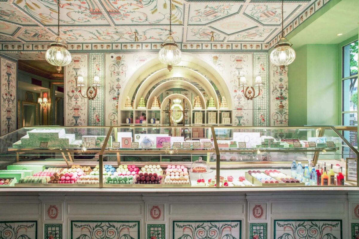 Ladurée, rue Royale Photo ©Matthieu Salvaing